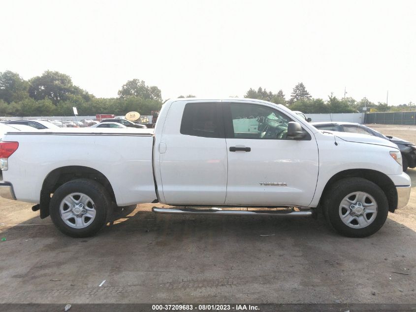 2013 TOYOTA TUNDRA 4WD TRUCK 5TFUM5F10DX040398