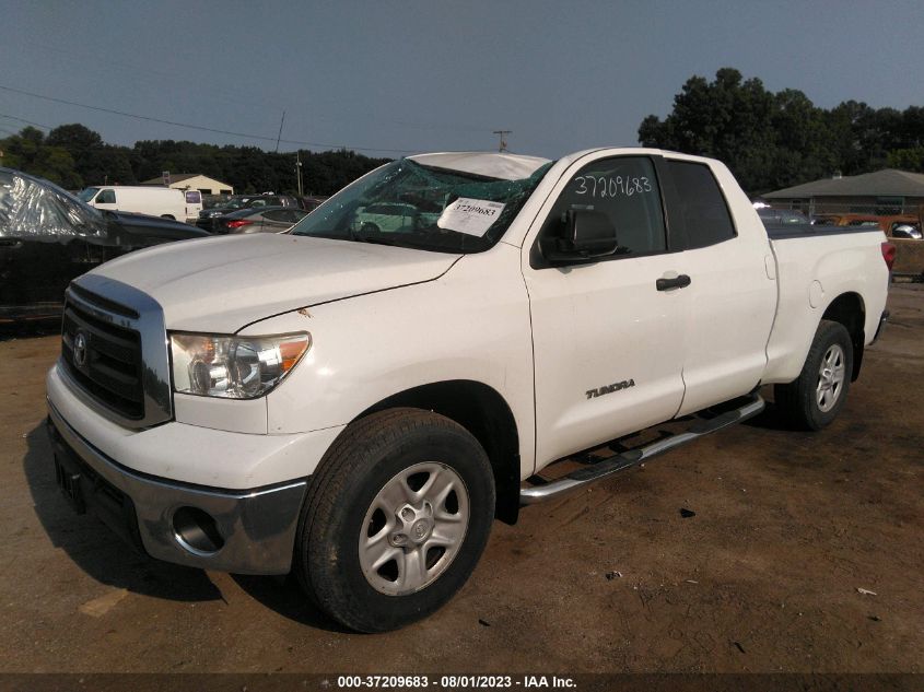 2013 TOYOTA TUNDRA 4WD TRUCK 5TFUM5F10DX040398
