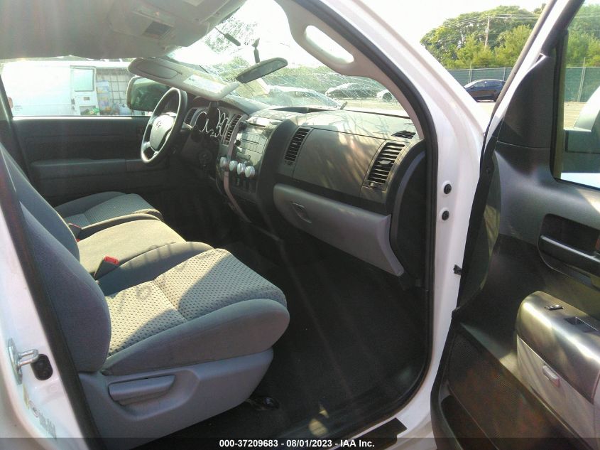2013 TOYOTA TUNDRA 4WD TRUCK 5TFUM5F10DX040398