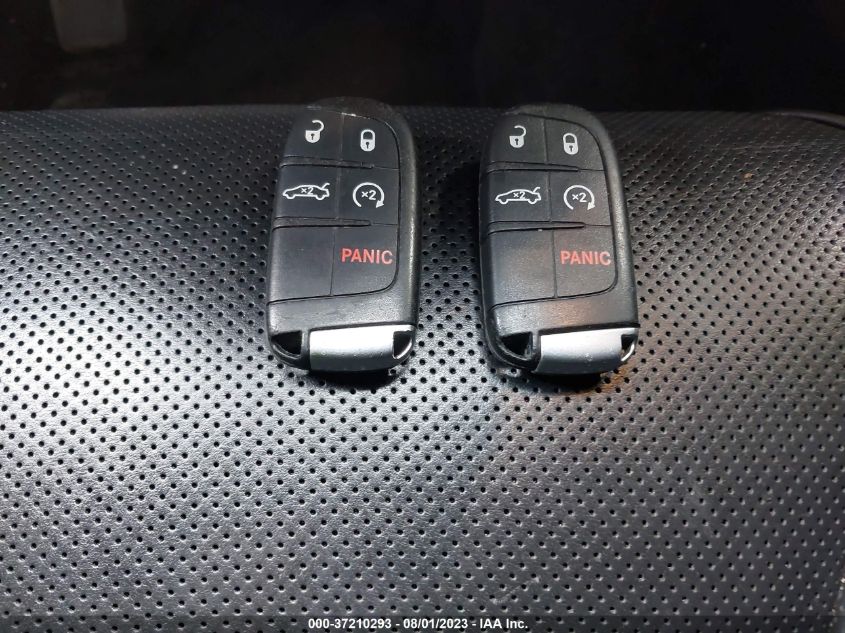 2016 CHRYSLER 300 300C - 2C3CCAKG1GH170849