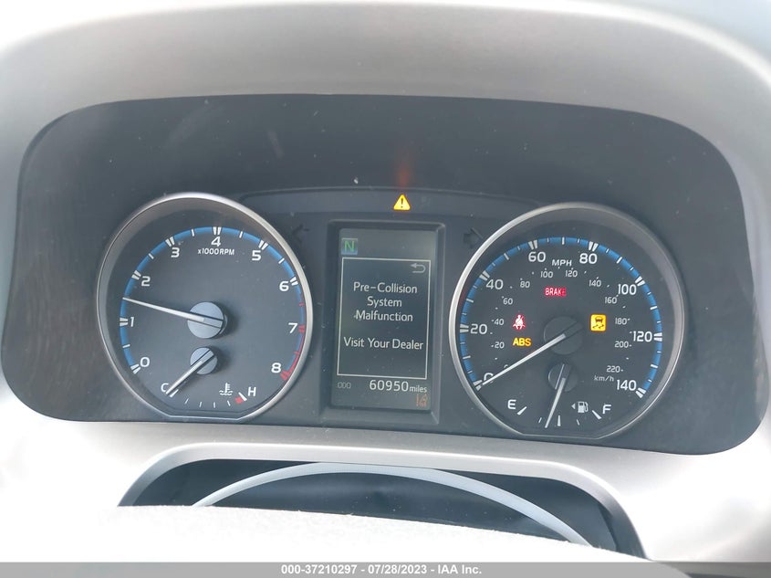 VIN JTMZFREV6HJ712453 2017 TOYOTA RAV4 LE