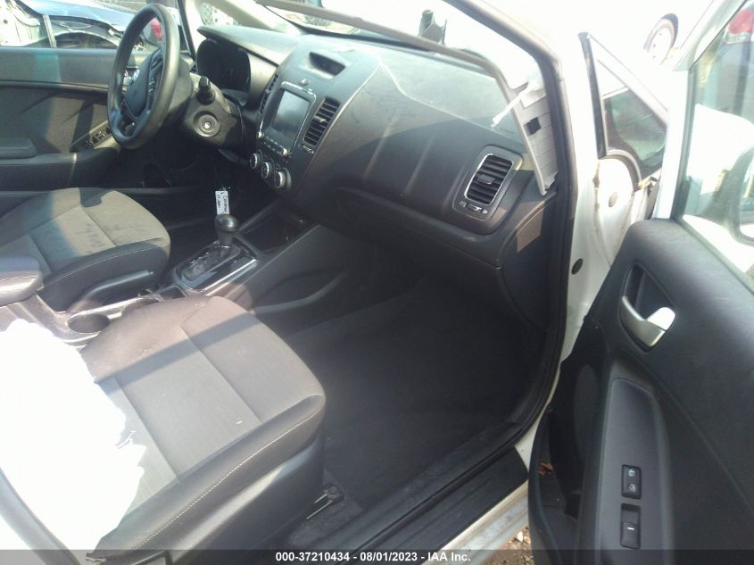 2018 KIA FORTE LX - 3KPFL4A7XJE203295