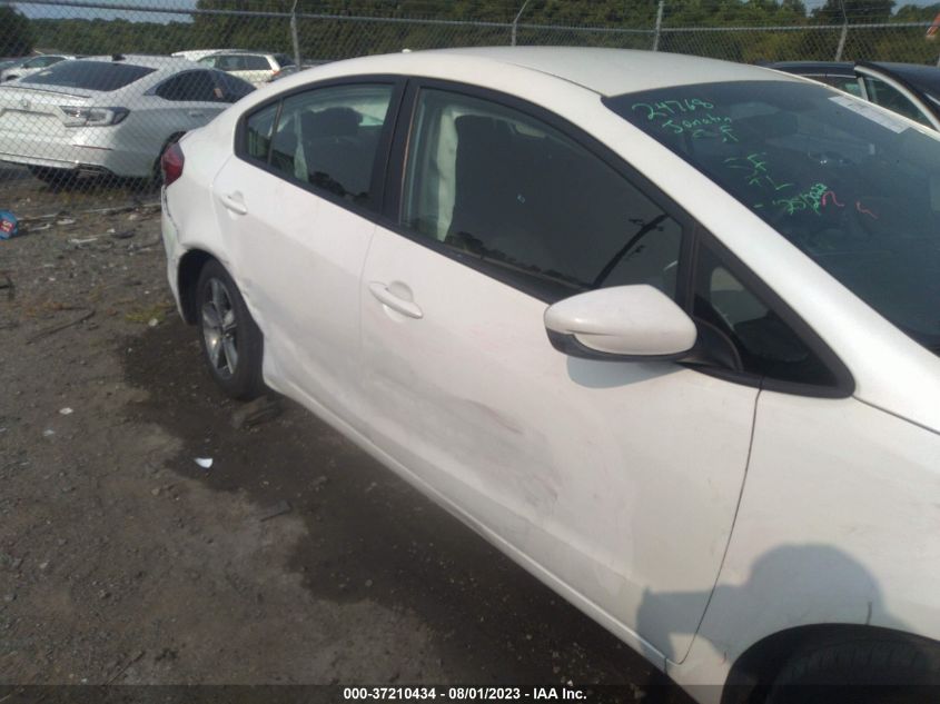 2018 KIA FORTE LX - 3KPFL4A7XJE203295