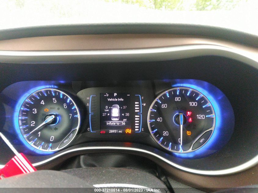 VIN 2C4RC1DG1MR566479 2021 CHRYSLER VOYAGER LXI