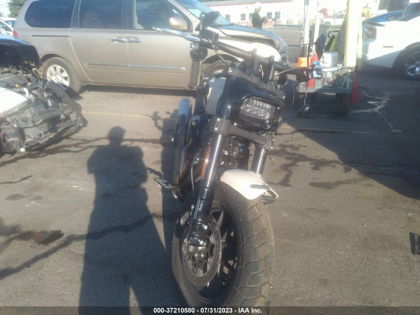 2022 HARLEY-DAVIDSON FXFBS - 1HD1YLK19NB049907
