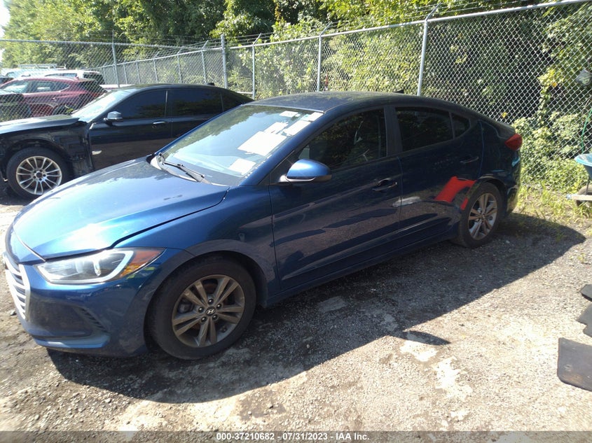 VIN 5NPD84LF0HH040403 2017 HYUNDAI ELANTRA SE