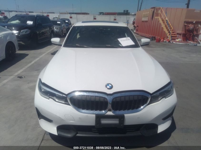 3MW5P7J07M8B95452 BMW 3 Series 330E 13