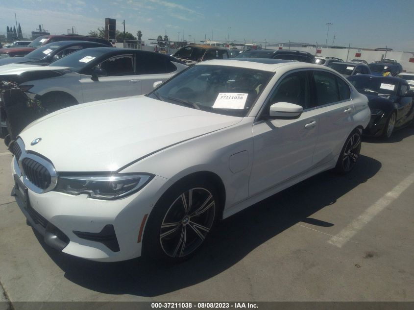 3MW5P7J07M8B95452 BMW 3 Series 330E 2