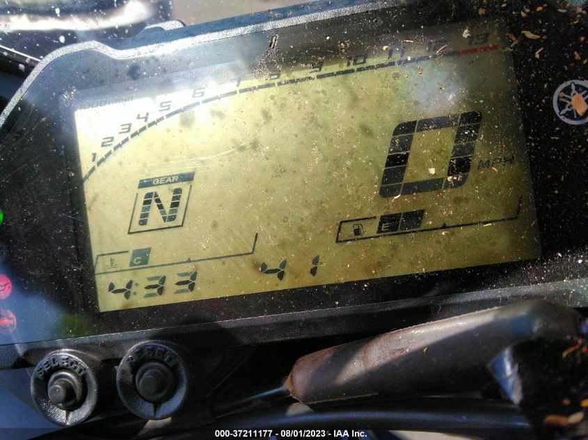 2023 YAMAHA YZFR3 A MH3RH18Y6PK011052