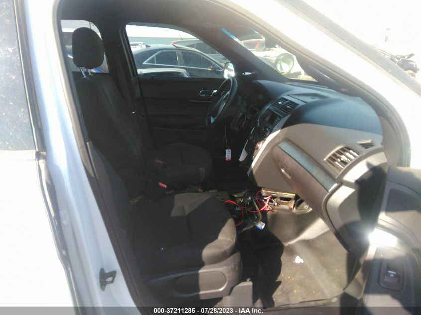 2015 FORD UTILITY POLICE 1FM5K8AR4FGC08955