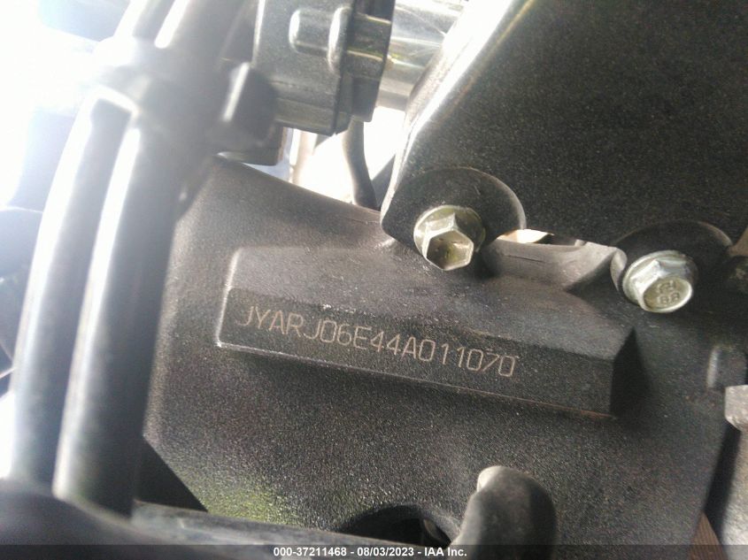 2004 YAMAHA YZFR6 L JYARJ06E44A011070