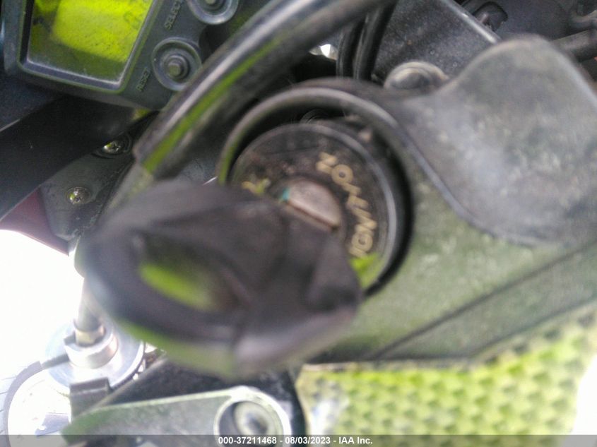 2004 YAMAHA YZFR6 L JYARJ06E44A011070