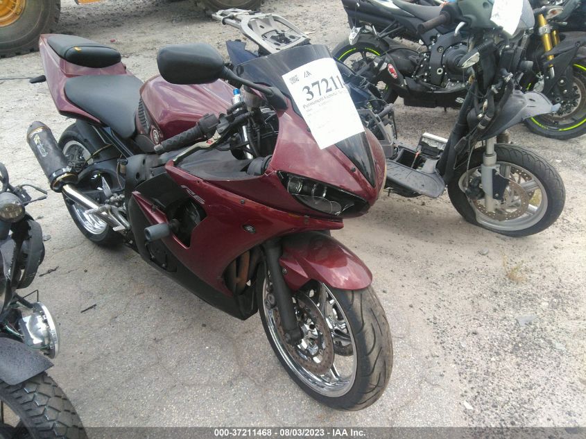 2004 YAMAHA YZFR6 L - JYARJ06E44A011070