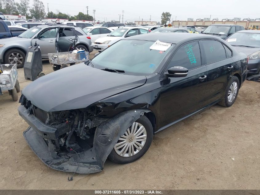 2015 VOLKSWAGEN PASSAT 1.8T S - 1VWAT7A39FC044273