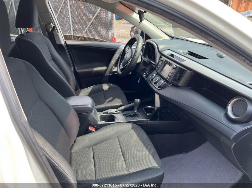 2018 TOYOTA RAV4 LE - JTMZFREV5JJ740251