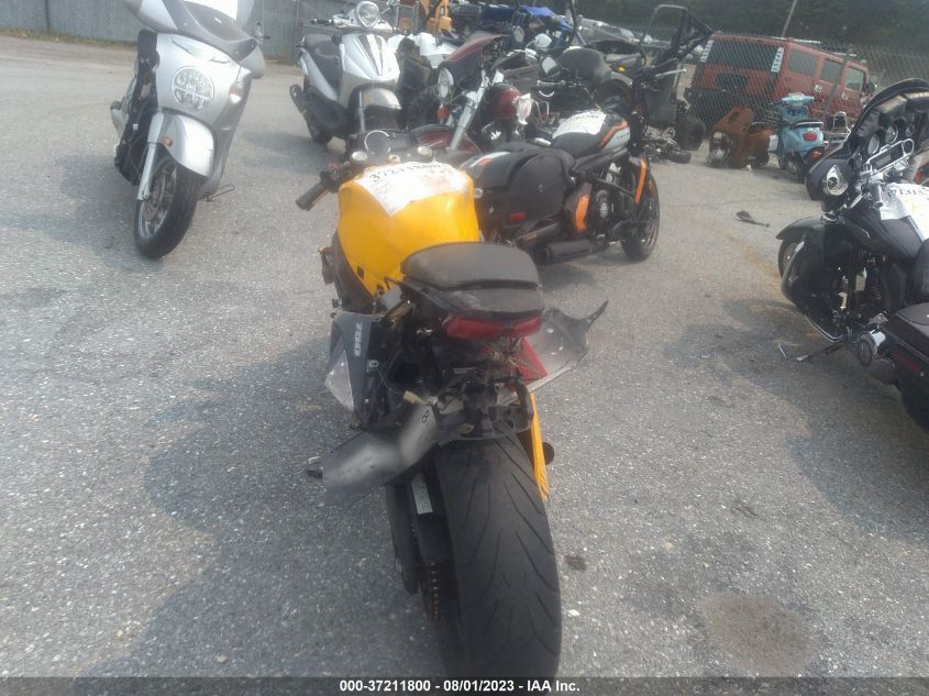 2012 SUZUKI GSX750 JS1GR7MA0C2101025
