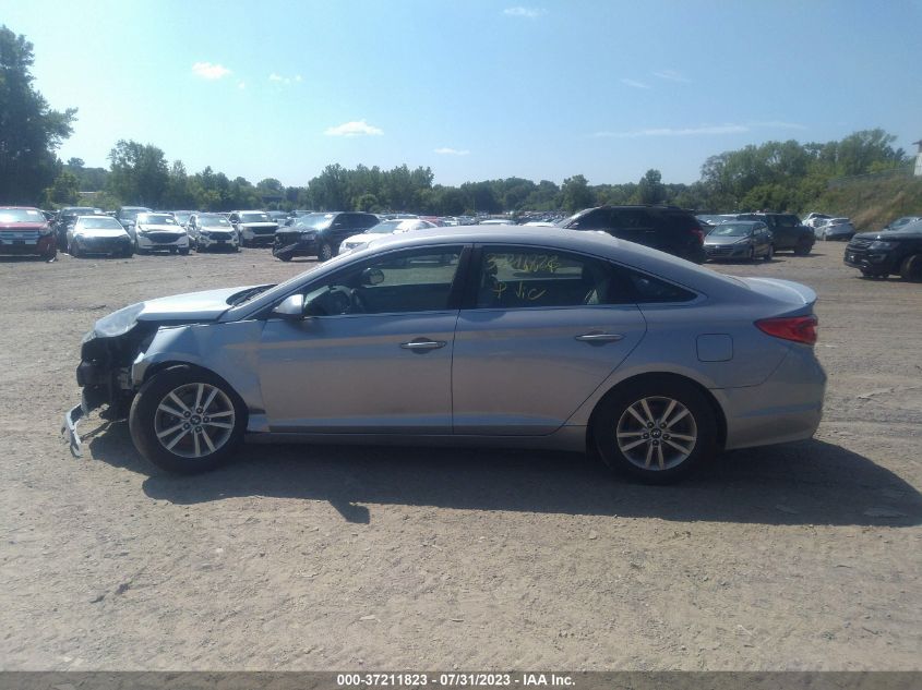 2017 HYUNDAI SONATA SE - 5NPE24AF7HH592487