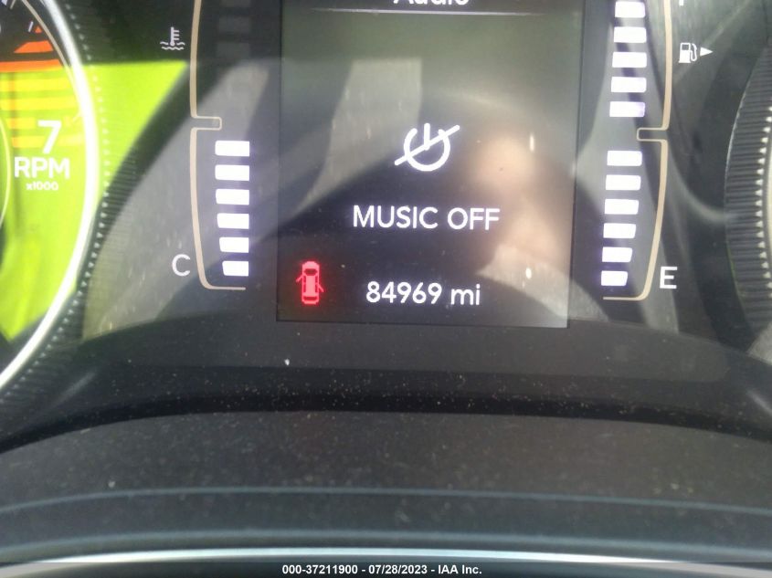2019 JEEP CHEROKEE LATITUDE PLUS - 1C4PJMLB5KD182306