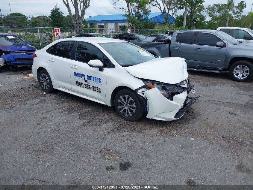 2022 TOYOTA COROLLA LE - JTDEAMDE3N3006106