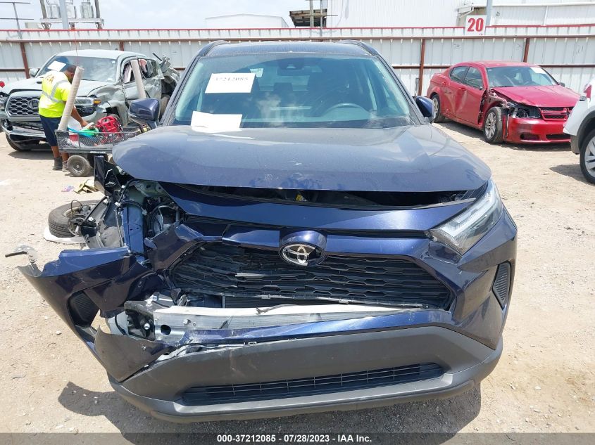 2022 TOYOTA RAV4 XLE - 2T3W1RFV1NW190666