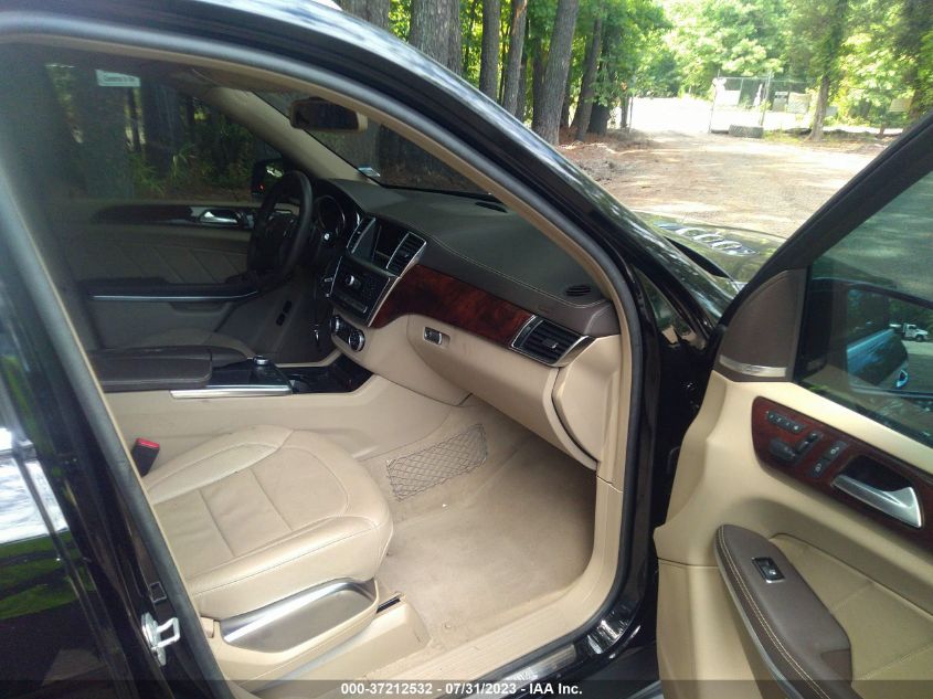 2015 MERCEDES-BENZ GL-CLASS GL 550 4JGDF7DE0FA501080