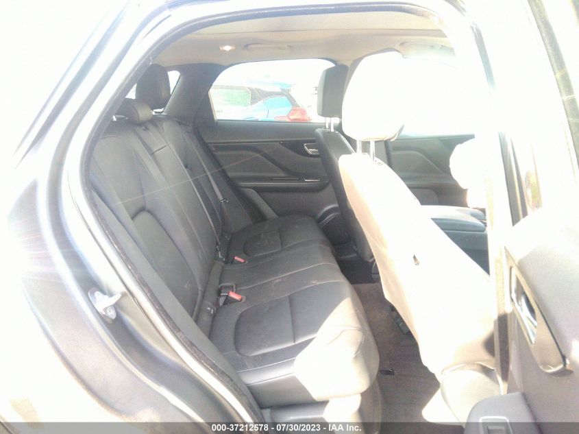 2017 JAGUAR F-PACE - SADCS2BN8HA090858
