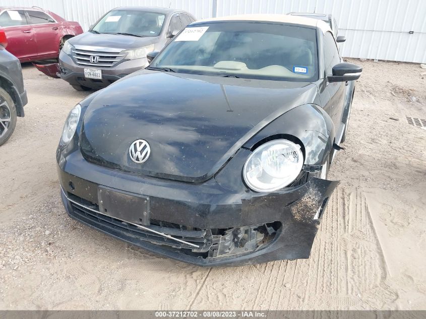 2015 VOLKSWAGEN BEETLE CONVERTIBLE 2.0L TDI W/SOUND/NAV 3VW5A7AT2FM819342