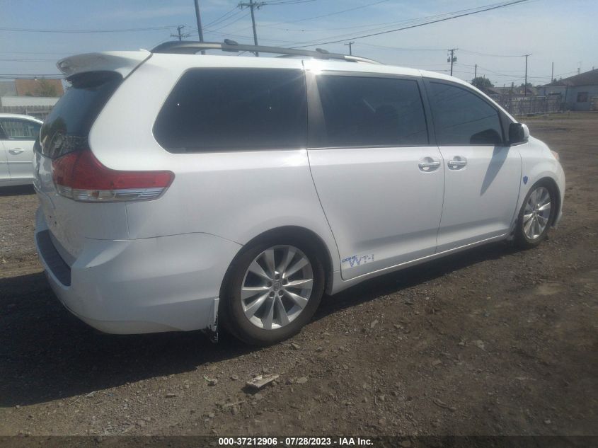 5TDDK3DC8CS045349 2012 TOYOTA SIENNA, photo no. 4