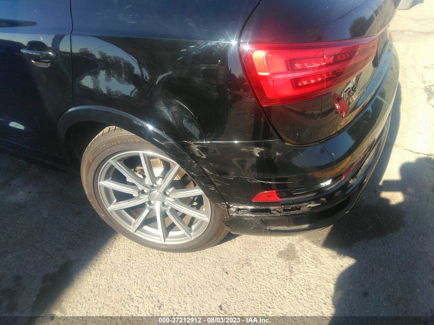 VIN WA1JCCFS0JR028328 2018 AUDI Q3 PREMIUM PLUS