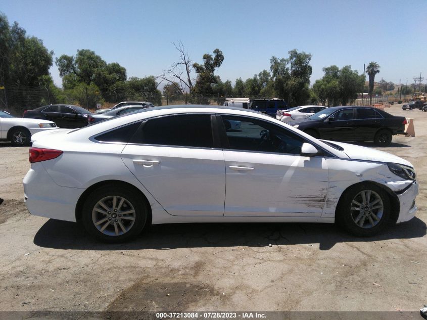 2015 HYUNDAI SONATA 2.4L SE - 5NPE24AF1FH004757