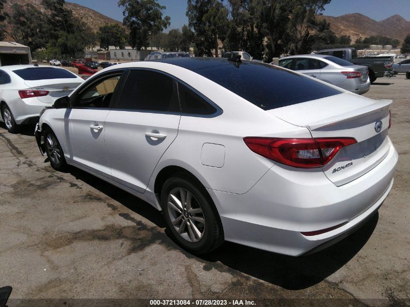 2015 HYUNDAI SONATA 2.4L SE - 5NPE24AF1FH004757