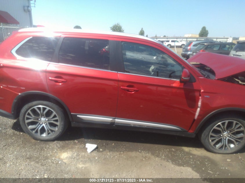 VIN JA4JZ4AX1JZ015871 2018 MITSUBISHI OUTLANDER GT