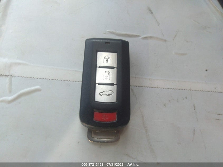 VIN JA4JZ4AX1JZ015871 2018 MITSUBISHI OUTLANDER GT