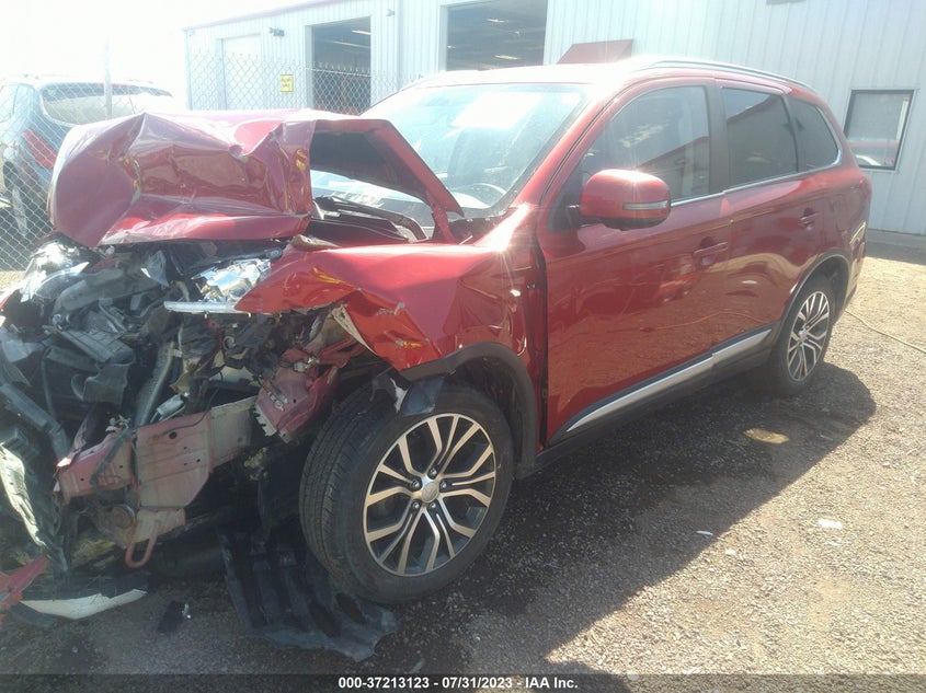 VIN JA4JZ4AX1JZ015871 2018 MITSUBISHI OUTLANDER GT