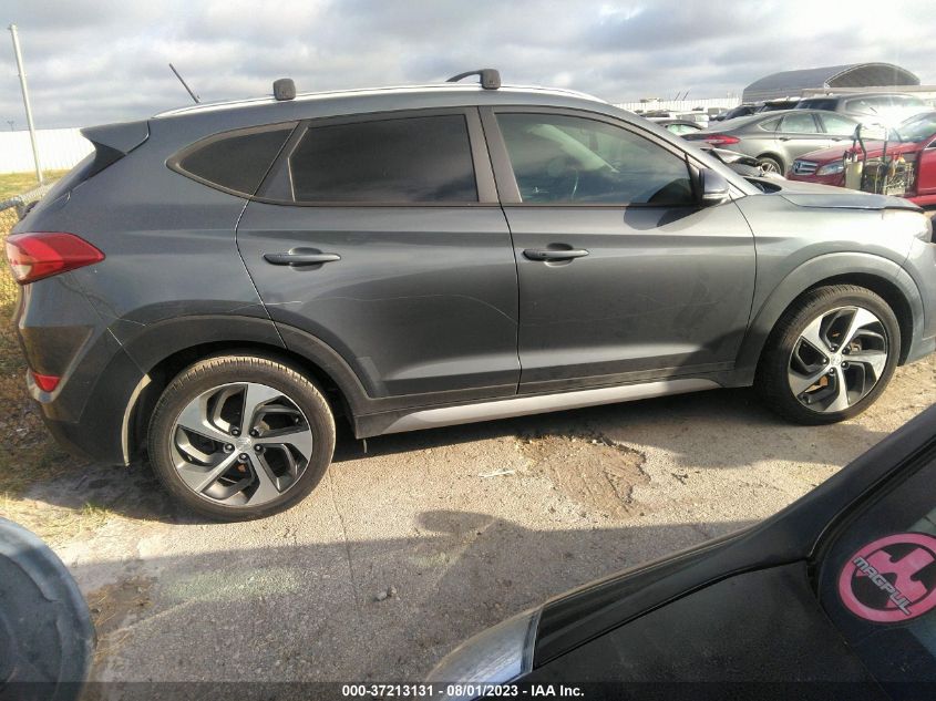 2017 HYUNDAI TUCSON LIMITED/SPORT AND ECO/SE - KM8J33A25HU274050