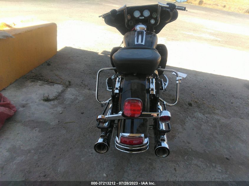 2011 HARLEY-DAVIDSON FLHTK 1HD1KEM13BB673773