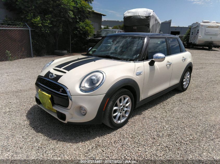2015 MINI COOPER HARDTOP 4 DOOR S WMWXU3C57FT891811