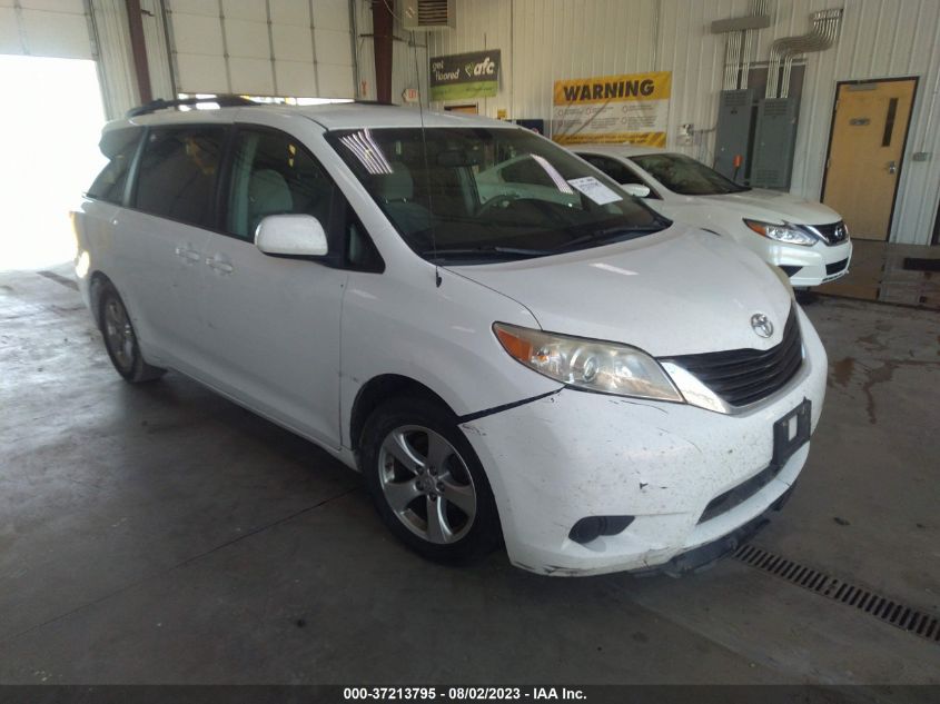 2013 TOYOTA SIENNA LE - 5TDKK3DC9DS322082