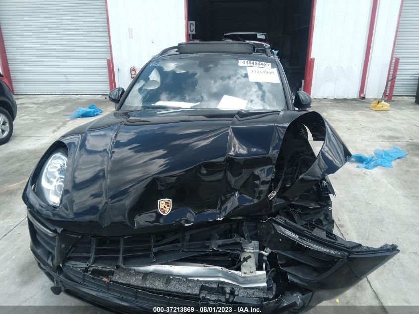 2018 PORSCHE MACAN - WP1AA2A58JLB21638