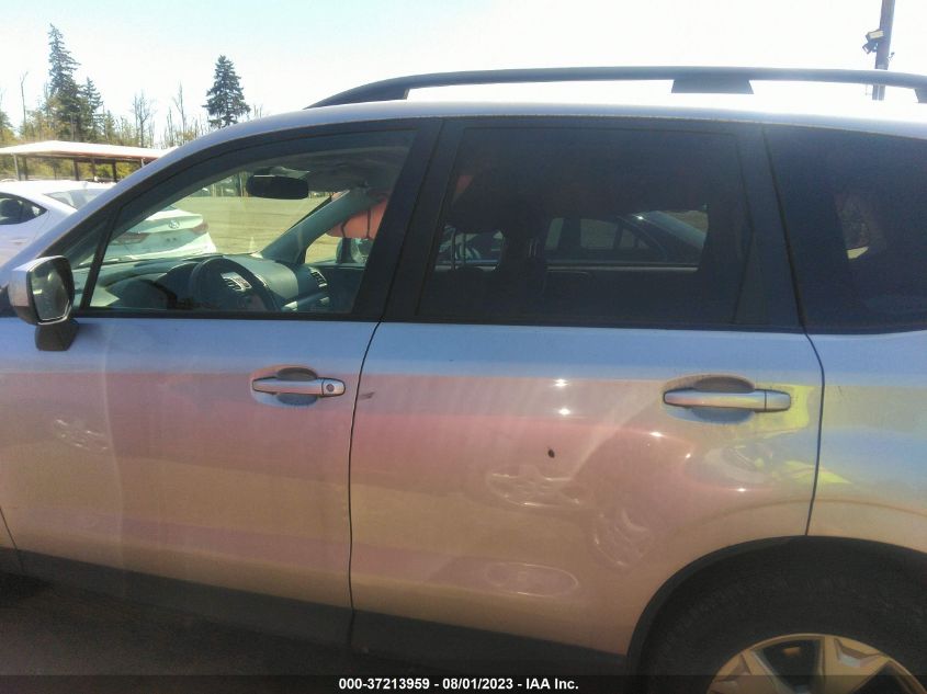 2016 SUBARU FORESTER 2.5I PREMIUM - JF2SJADC9GH559057