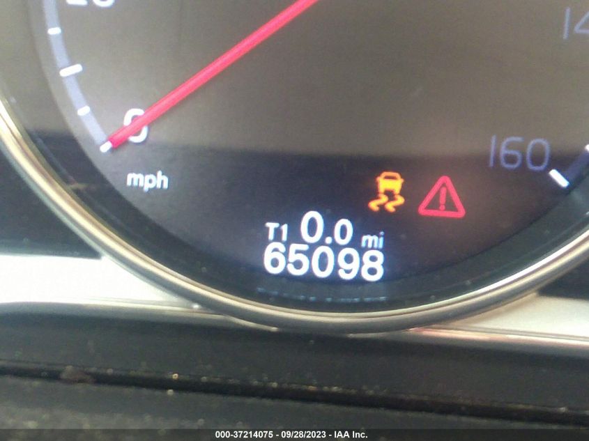 2016 VOLVO XC70 T5 PREMIER - YV4612NK4G1250341