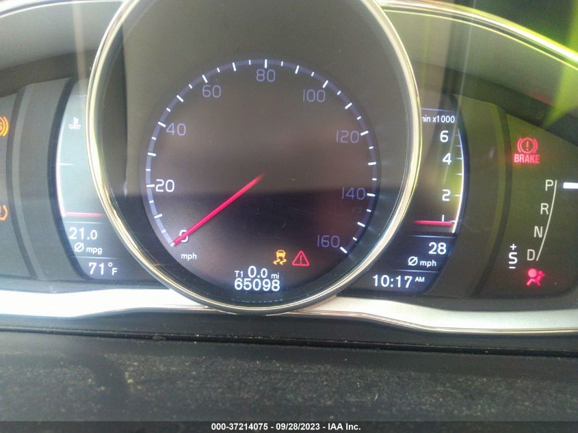 2016 VOLVO XC70 T5 PREMIER - YV4612NK4G1250341