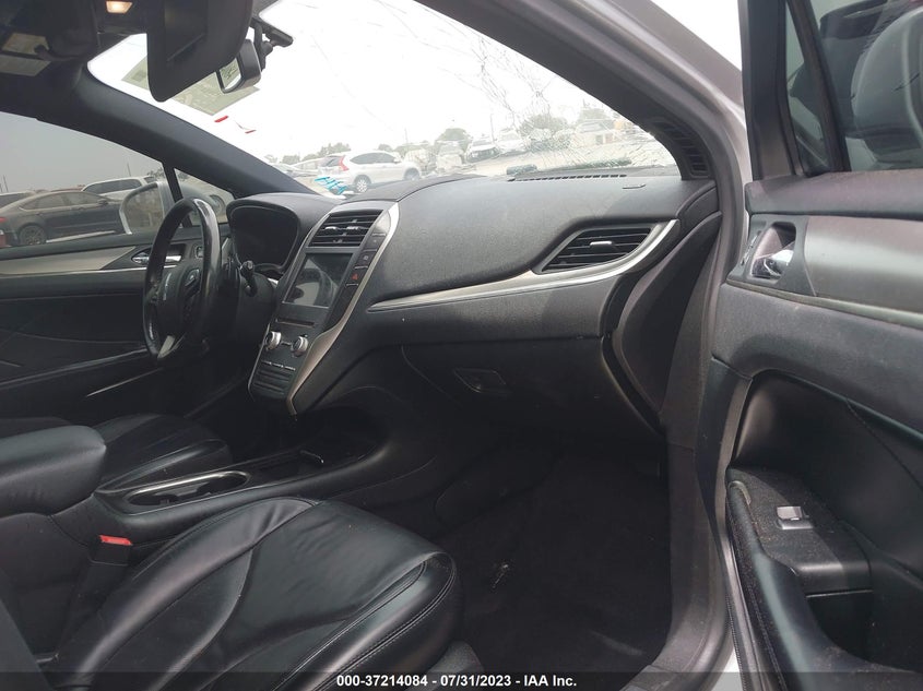 VIN 5LMCJ2C93HUL69352 2017 LINCOLN MKC SELECT