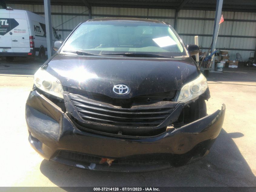 5TDKK3DC0DS375981 2013 TOYOTA SIENNA, photo no. 6