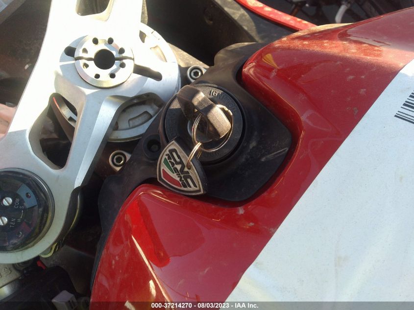 2021 DUCATI PANIGALE V2 - ZDMHAATW1MB002585