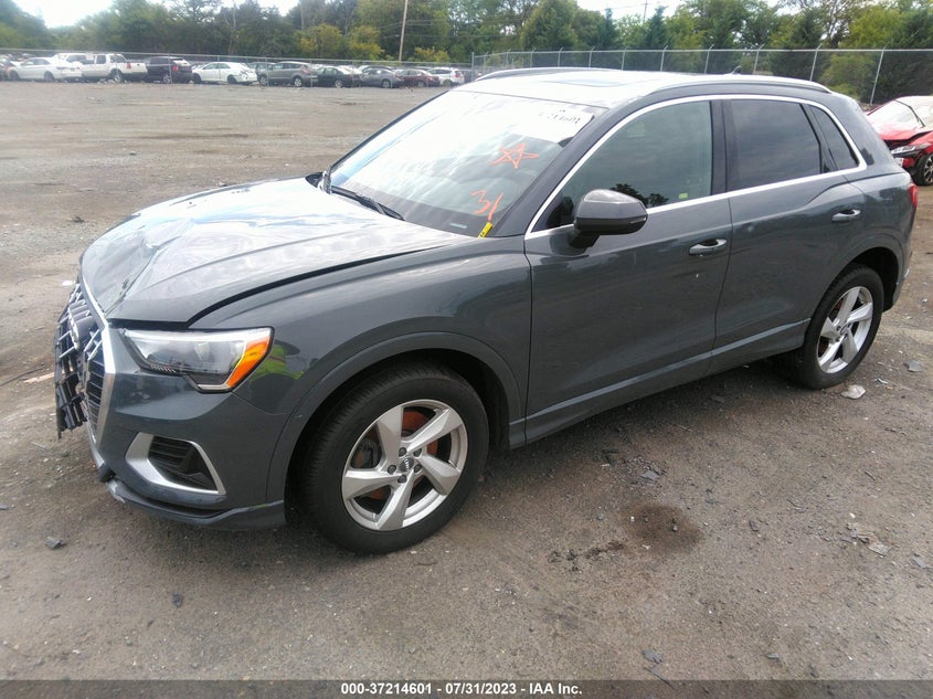 VIN WA1AECF34K1075901 2019 AUDI Q3 PREMIUM
