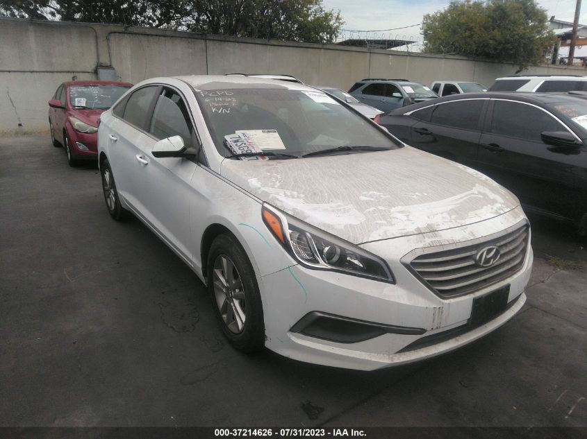 2017 HYUNDAI SONATA SE - 5NPE24AF5HH529985