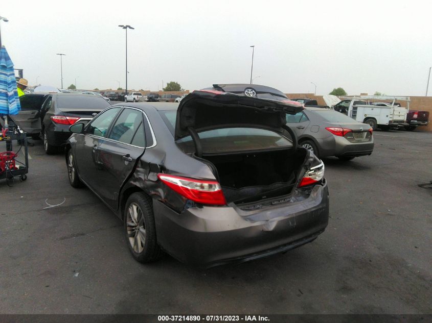 2016 TOYOTA CAMRY SE W/SPECIAL EDITION PKG - 4T1BF1FK0GU508196