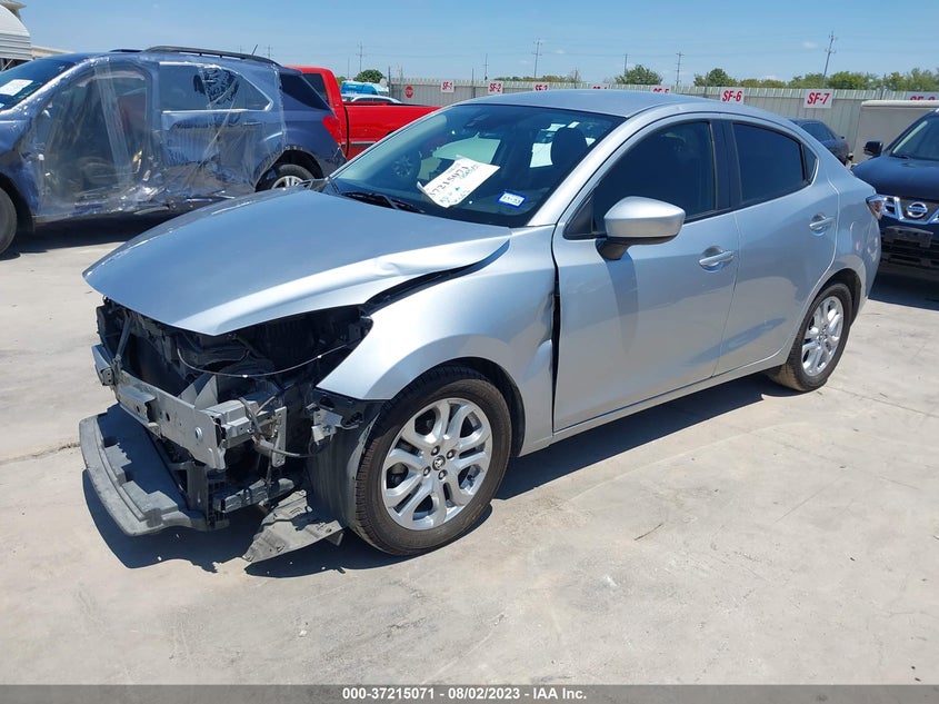 VIN 3MYDLBYV1HY194349 2017 TOYOTA YARIS IA