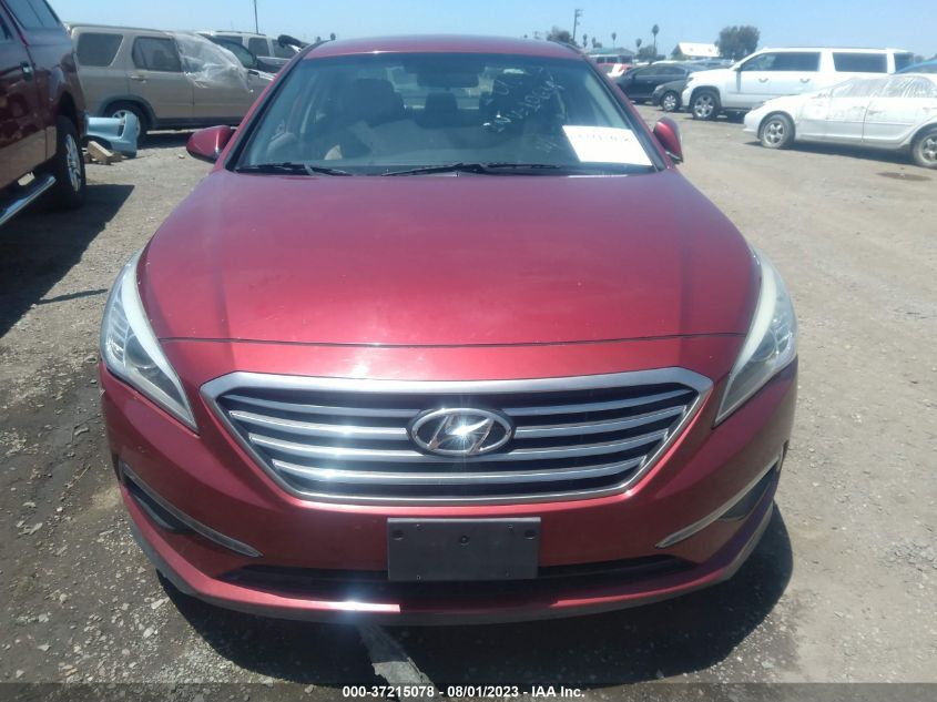 2015 HYUNDAI SONATA 2.4L SE - 5NPE24AF4FH110345